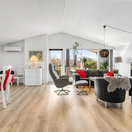 Sofus - 800m From The Sea By Interhome * Bøtø By
